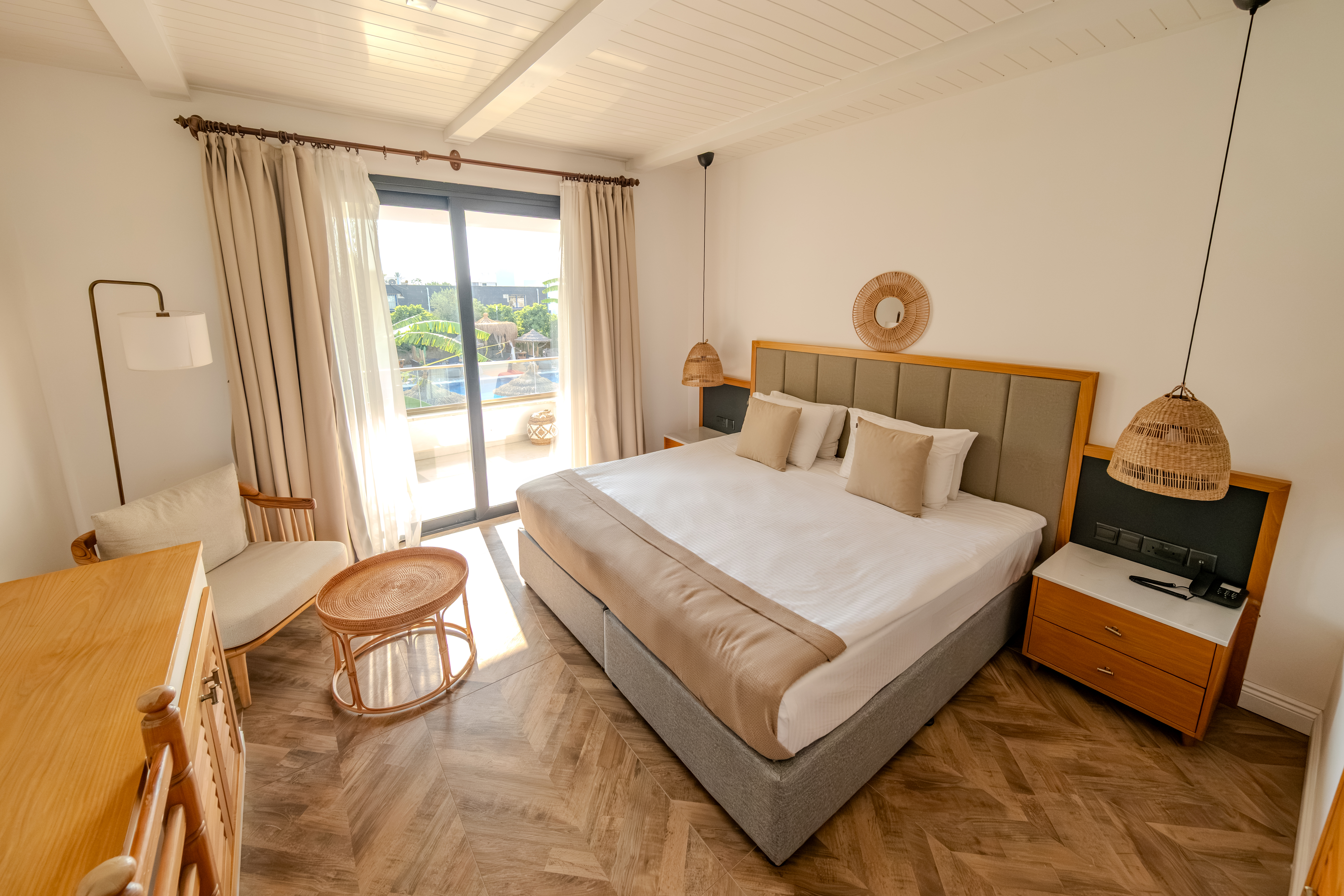 Palmonte Suites 10/50