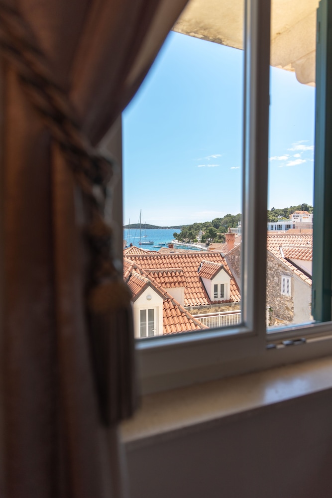 HOTEL PARK HVAR 35/76