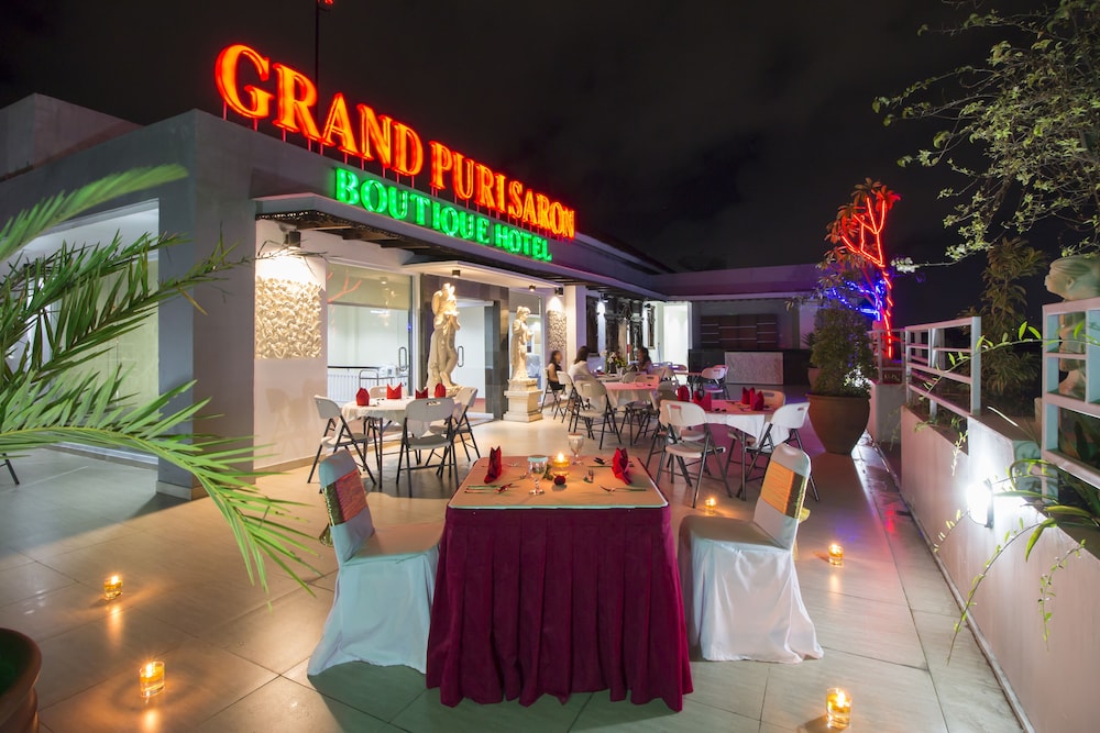 Grand Puri Saron Yogyakarta 48/58