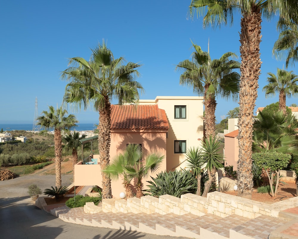 Asterias Village Resort 86/89