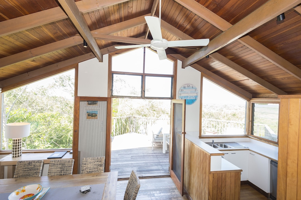 The Oasis Apartments and Treetop Houses 20/47