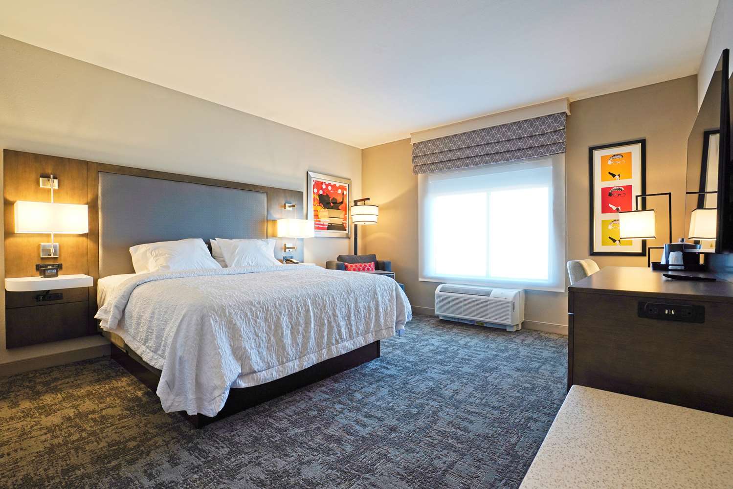 Studio, Suite, King Bed, Accessible