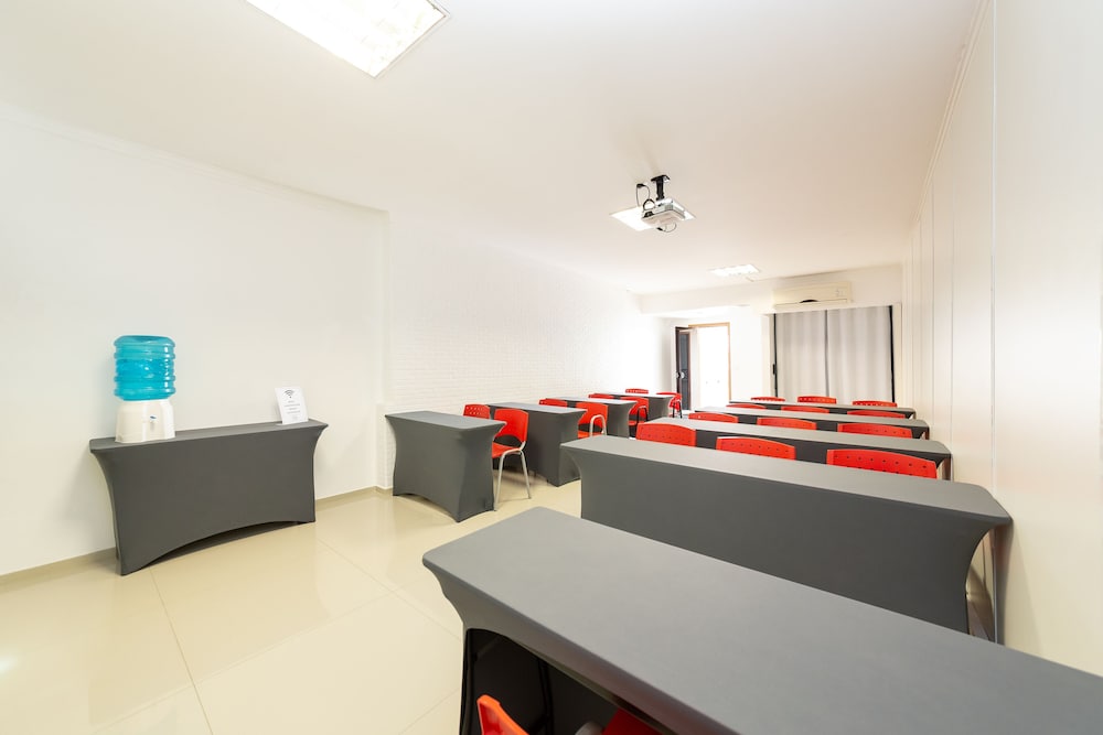 Slim Hotel Sao Jose Zion 53/64