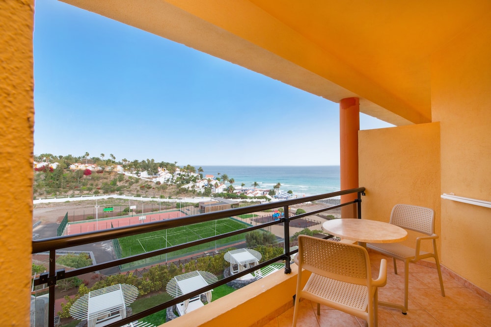 Iberostar Waves Playa Gaviotas 17/50