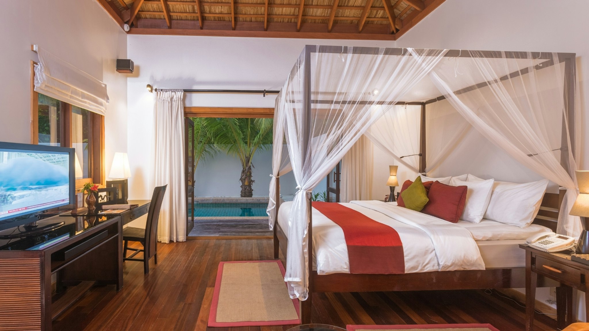 Kuredu Island Resort & Spa 9/50