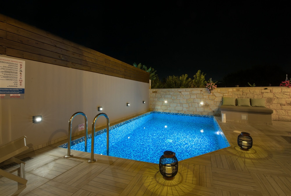 Sirocos Villas 16/50