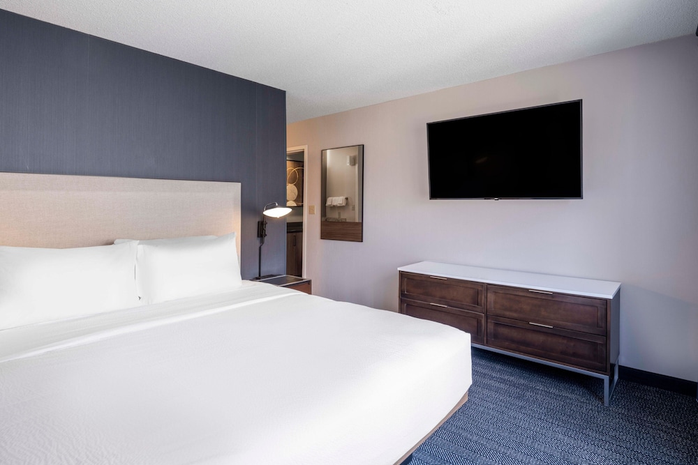 Room at Courtyard by Marriott Denver Southwest-Lakewood, LAKEWOOD - CO