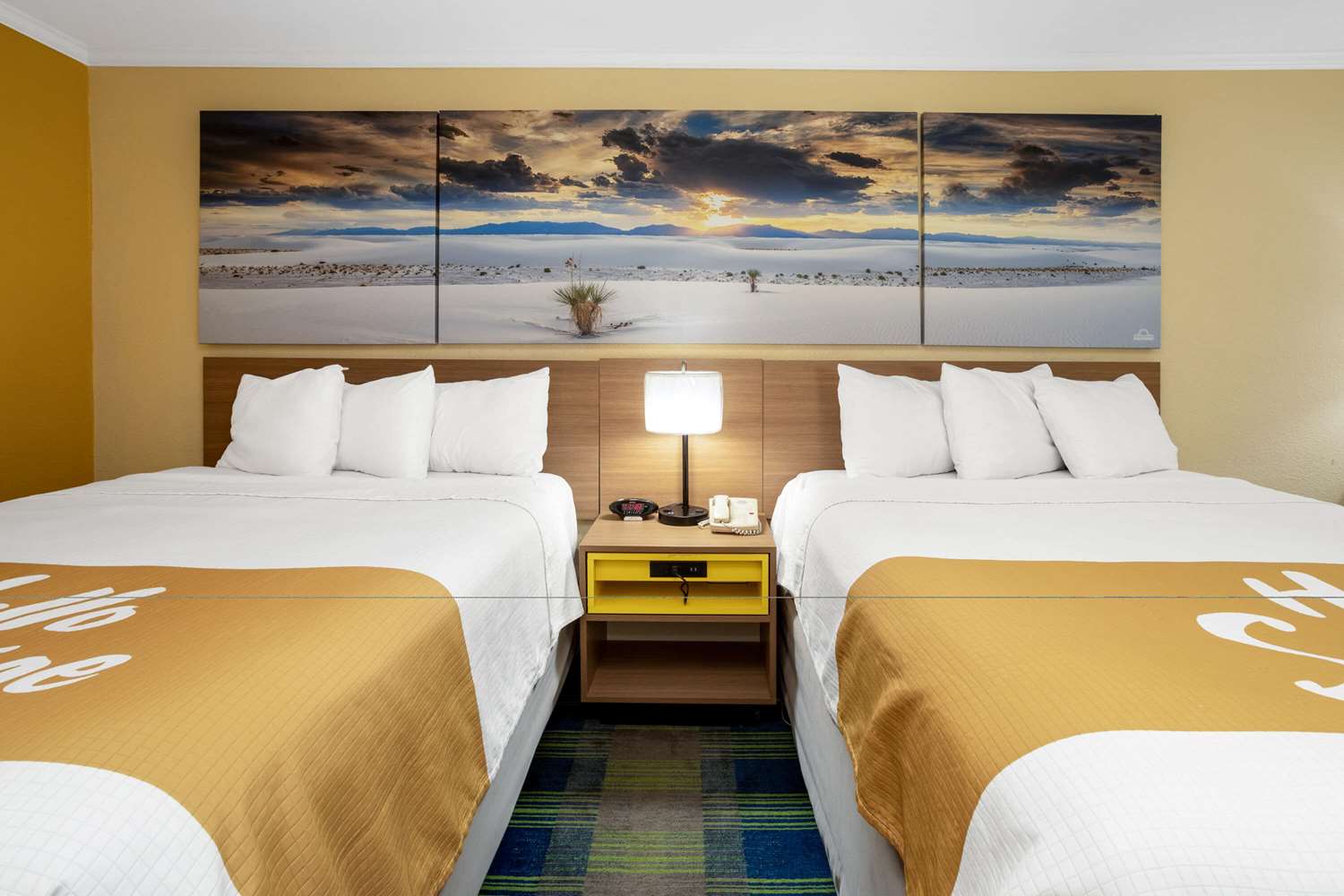 Days Inn by Wyndham Alamogordo/White Sands 8/22