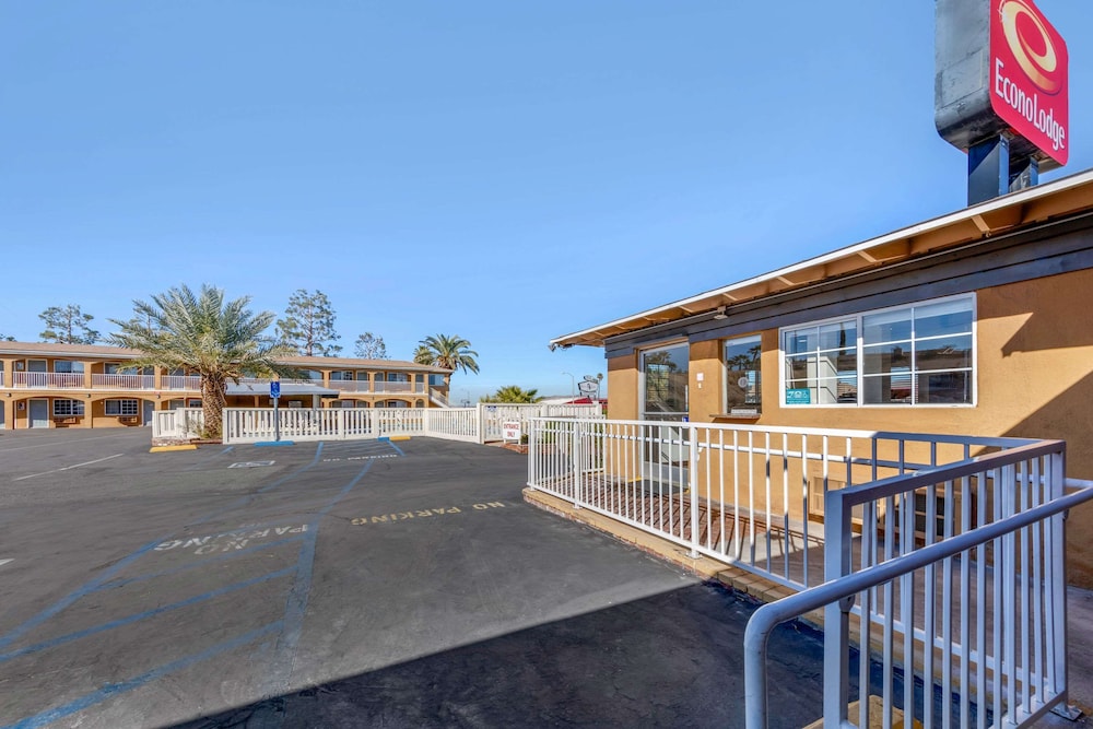 Econo Lodge On Historic Route 66 thumb 3