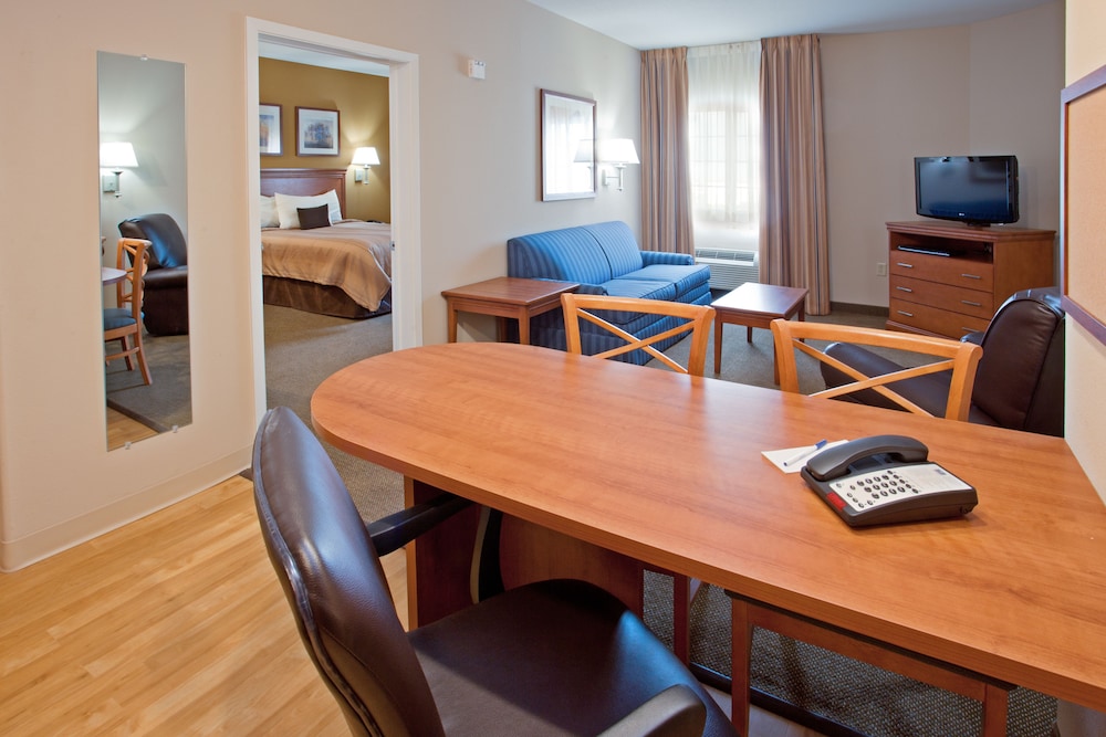 CANDLEWOOD SUITES LEAGUE CITY 32/39