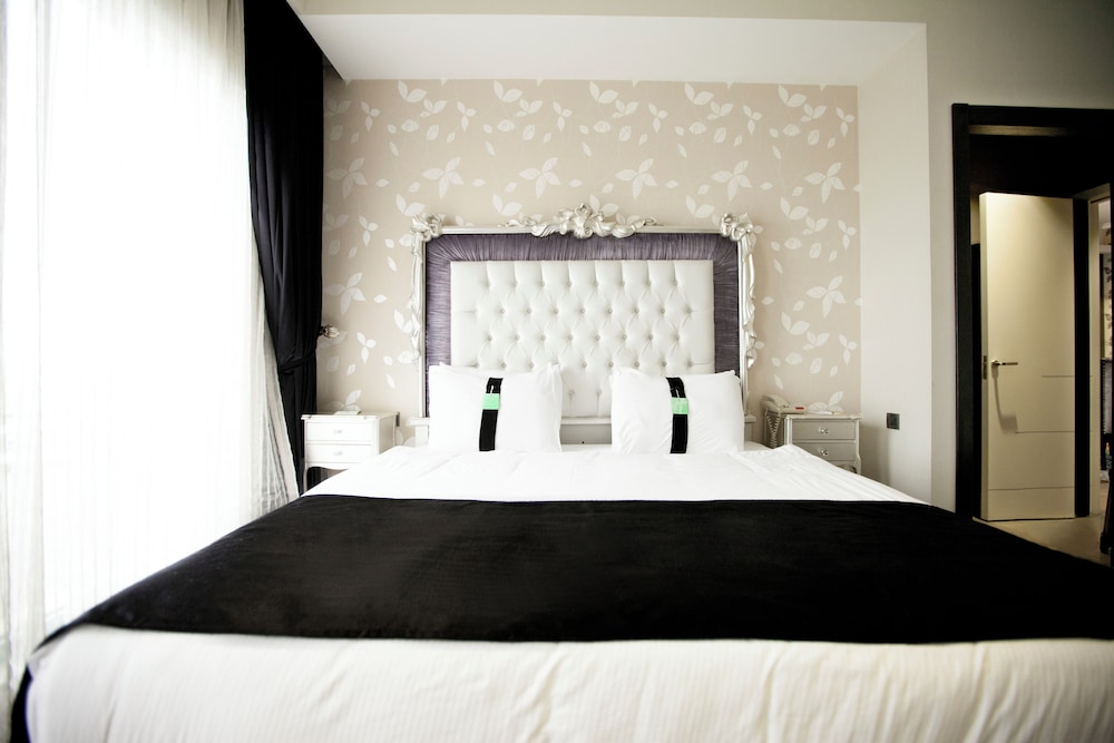 PRESIDENTIAL, SUITE, DOUBLE BED