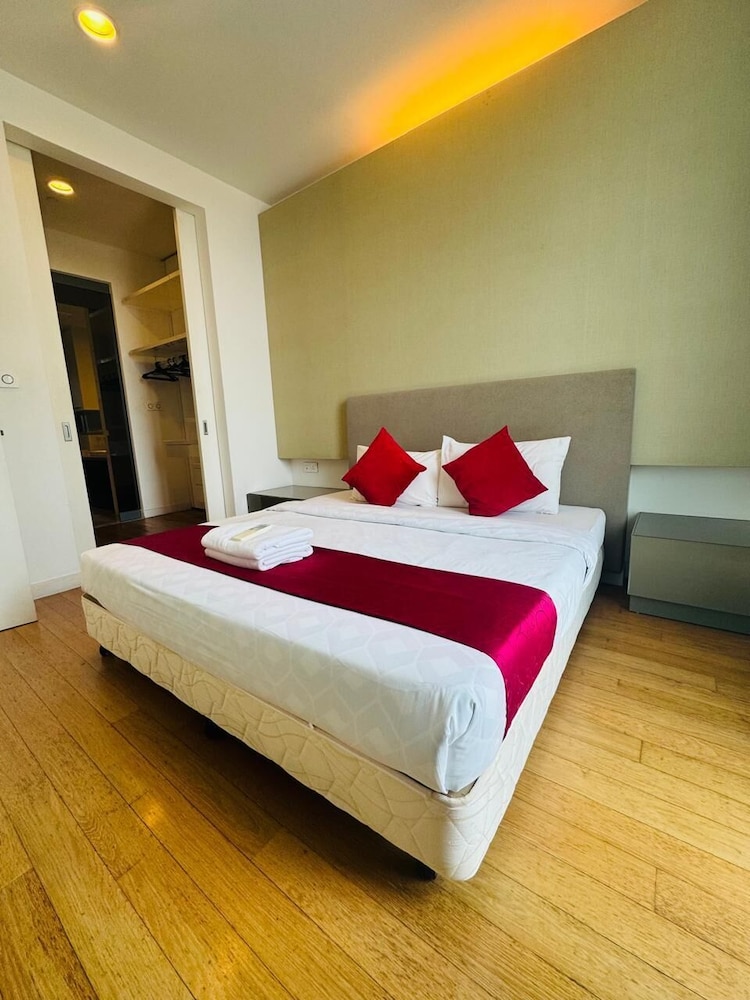 Platinum Service Suites KLCC 20/50