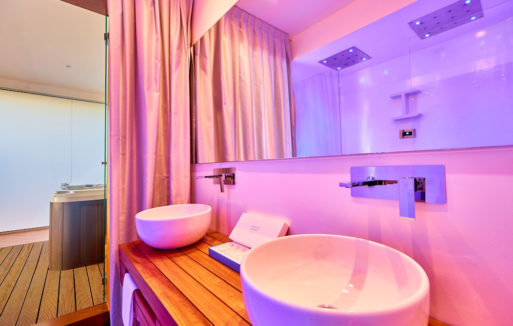 APPRODO RESORT THALASSO SPA 49/50