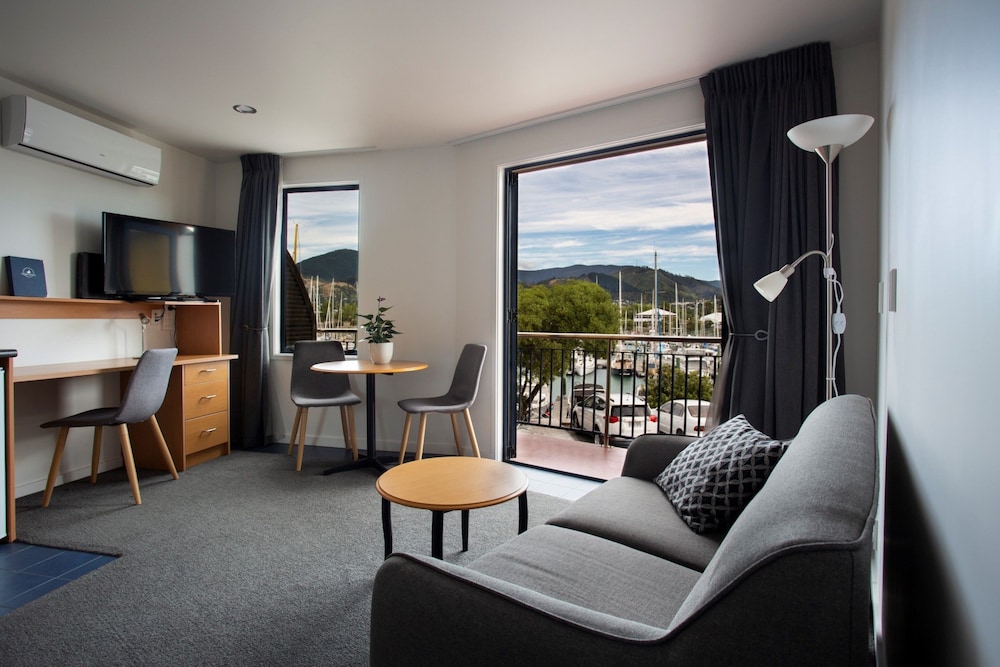 Harbourside Lodge 45/64