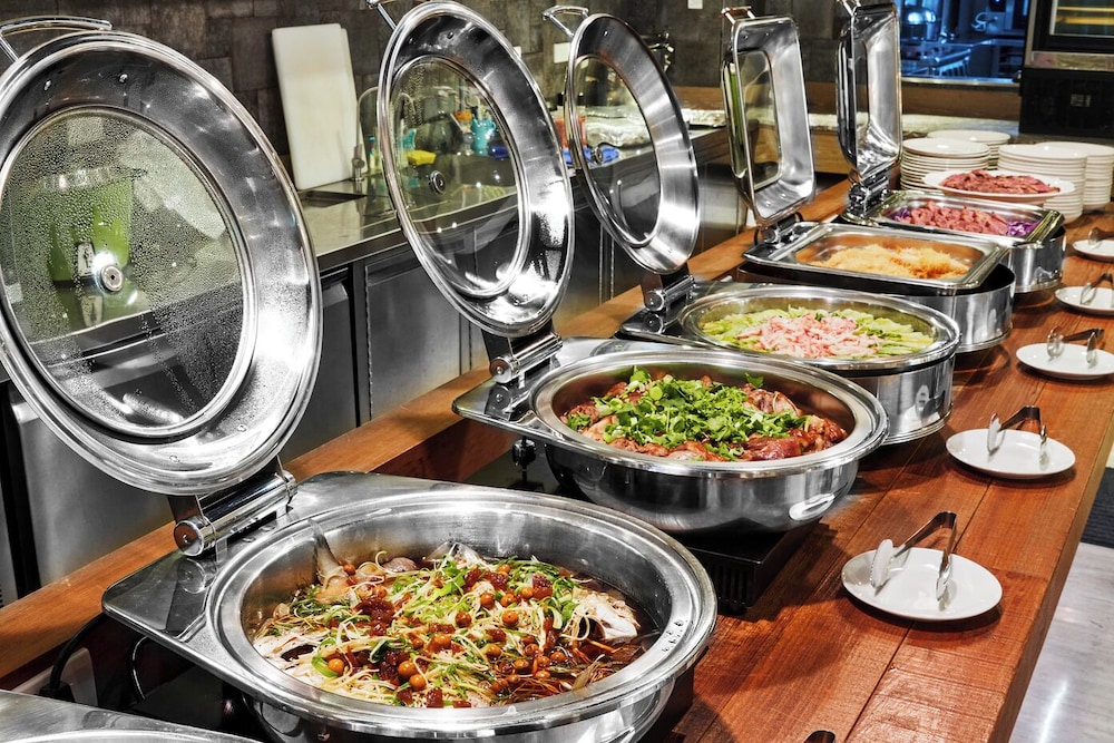 Lan Kwai Fong Garden Hotel 44/66