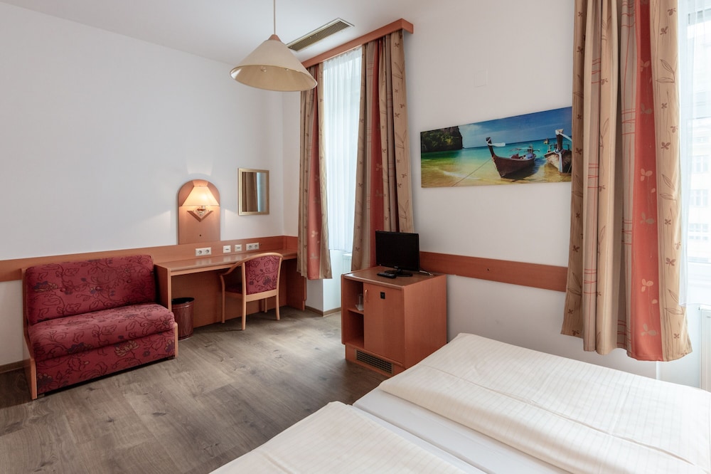 Hotel Admiral 24/26