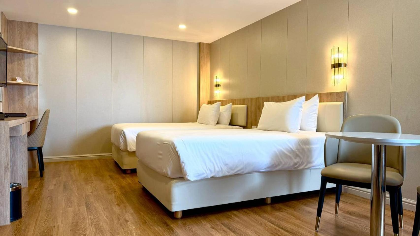غرفة بسريرين منفصلين، Golden Jomtien Beach Hotel 2/6