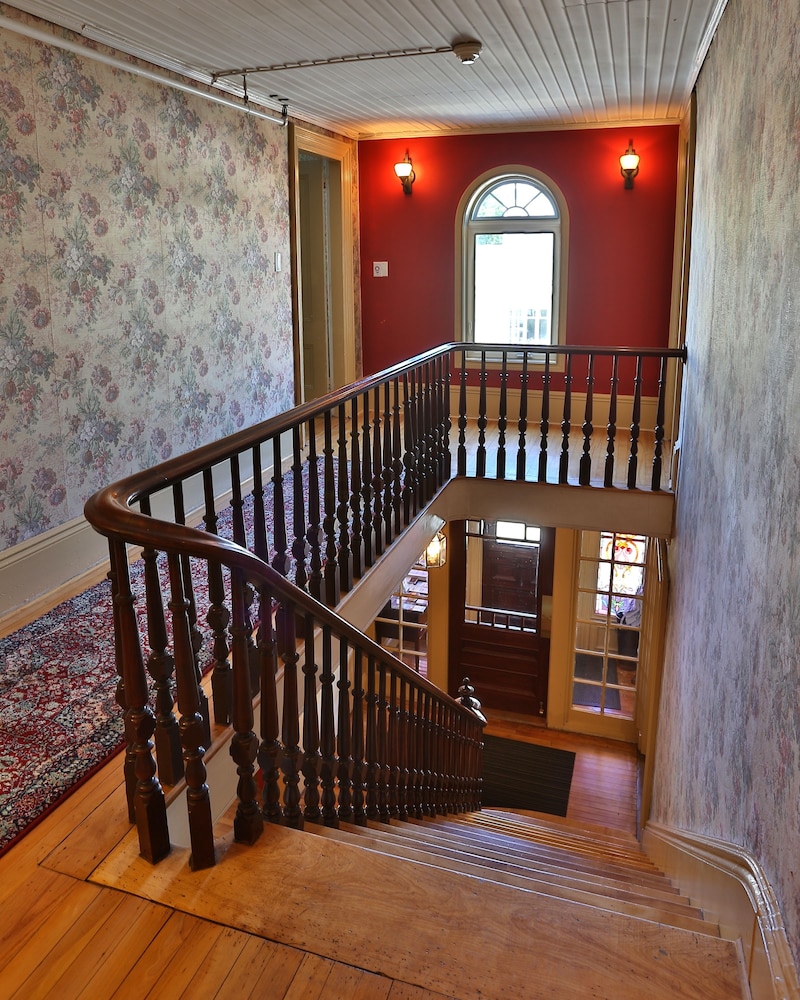 The Kennebunk Inn 35/50
