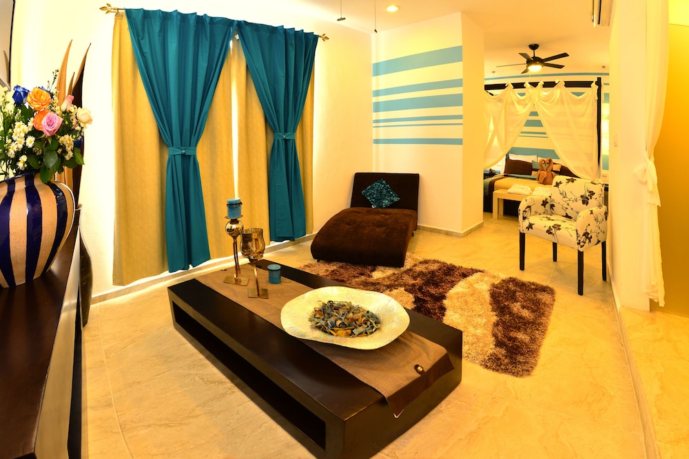 Posada Mariposa Boutique Hotel 64/71