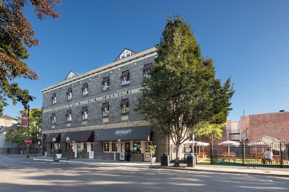 Hotel La Rose 4/40