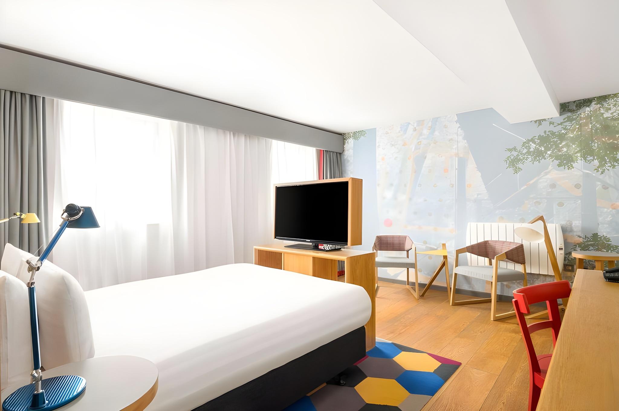 Cairn, Superior, Double Bed
