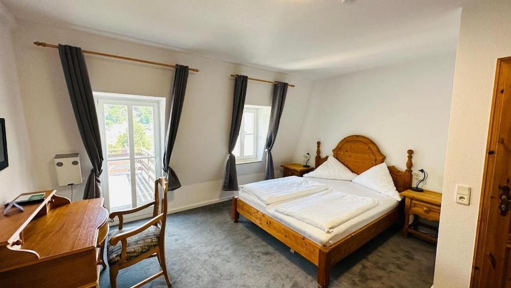 Hotel Erbgericht Krippen 6/50