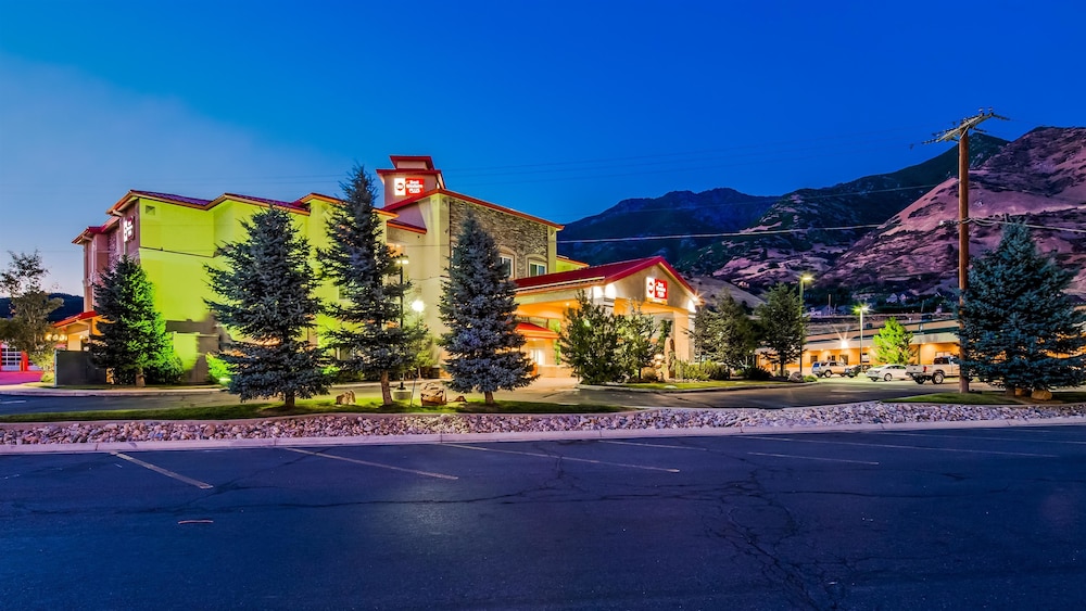 Best Western Plus Canyon Pines 1/46