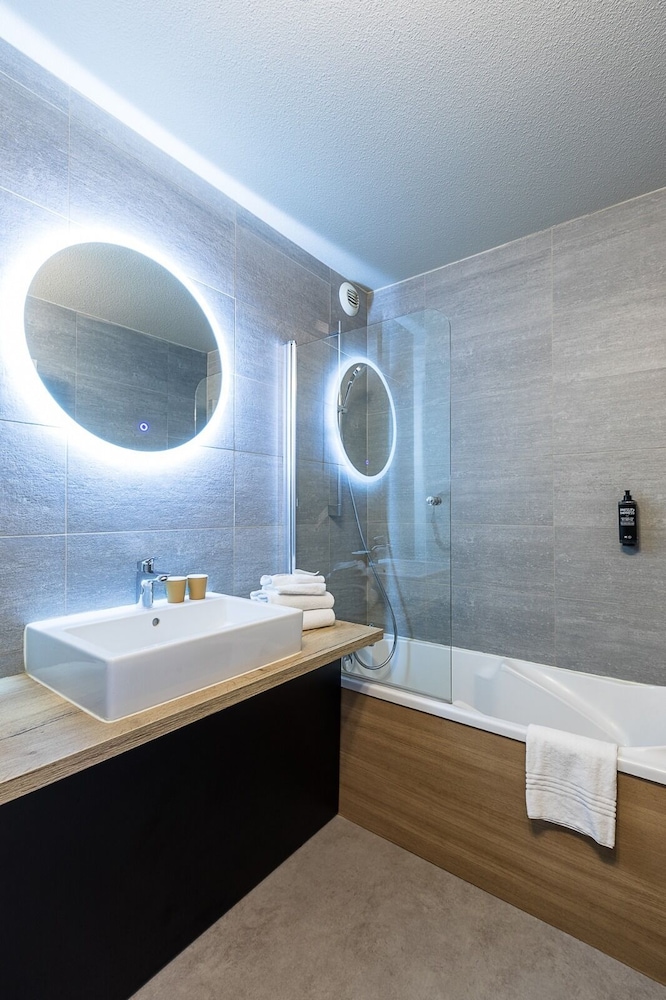 Ibis Styles Crolles Grenoble A41 38/38