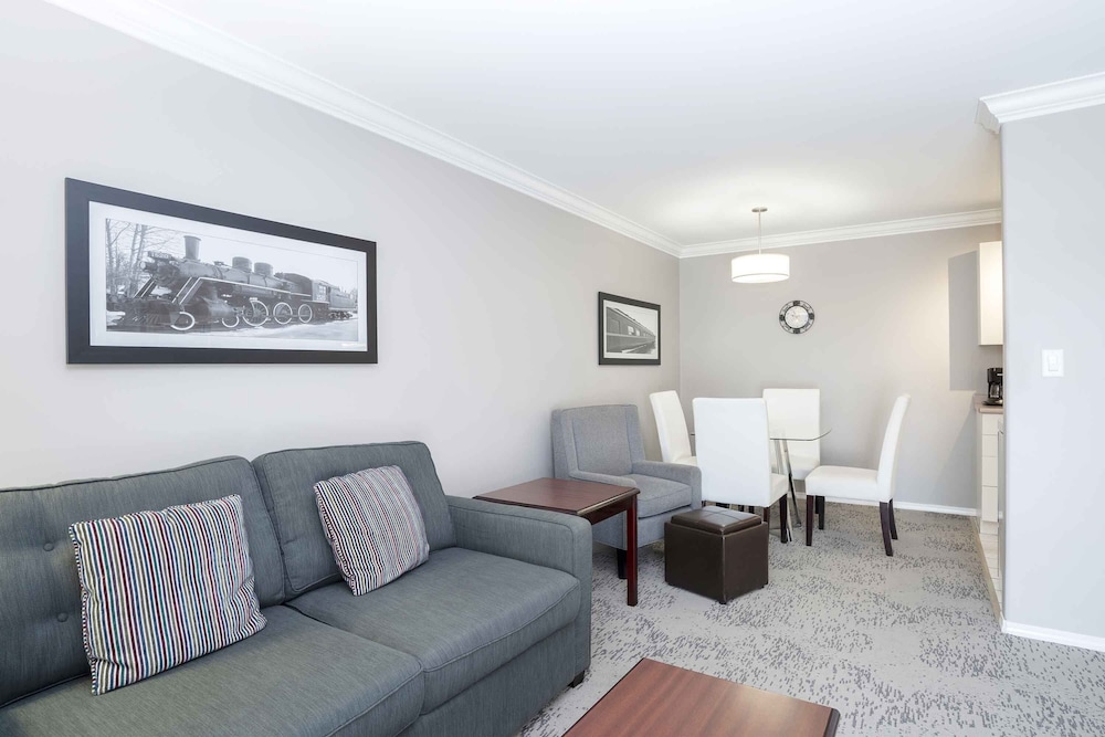 Sandman Hotel & Suites Prince George 24/47