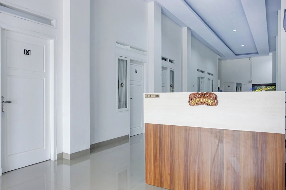 Hotel O Sukarame Near Imanuel Hospital Way Halim Formerly Hotel Griya Bawean 7/47