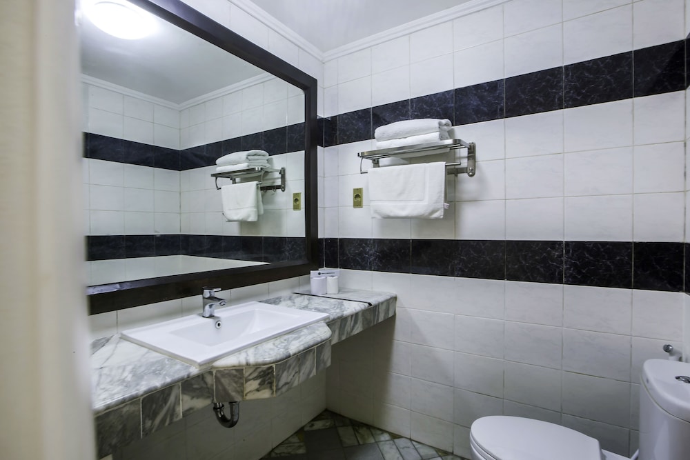 Bali Bungalo Hotel 29/31
