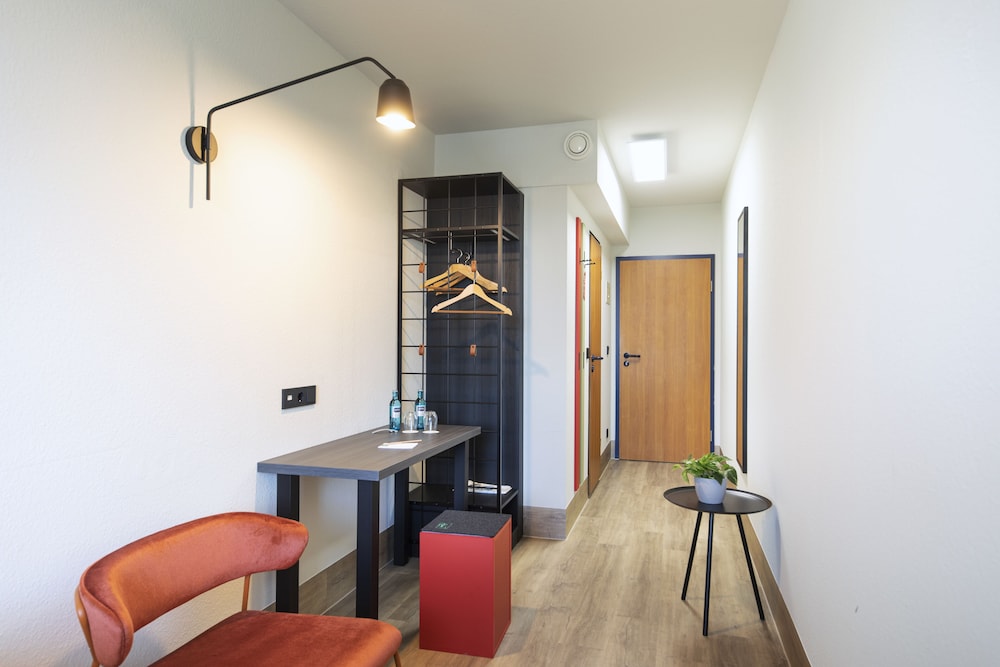 ACHAT Hotel Stuttgart Zuffenhausen 74/80