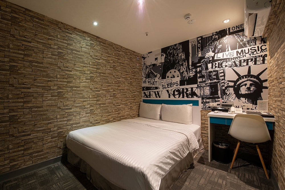 9ine hotel 35/63