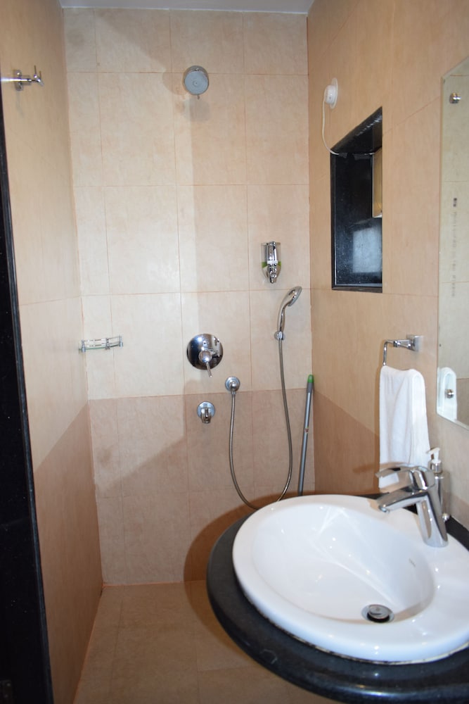 Athi Resorts 50/50