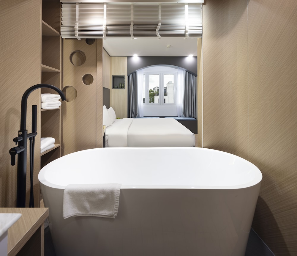 Viet Lotus Saigon Hotel 50/50