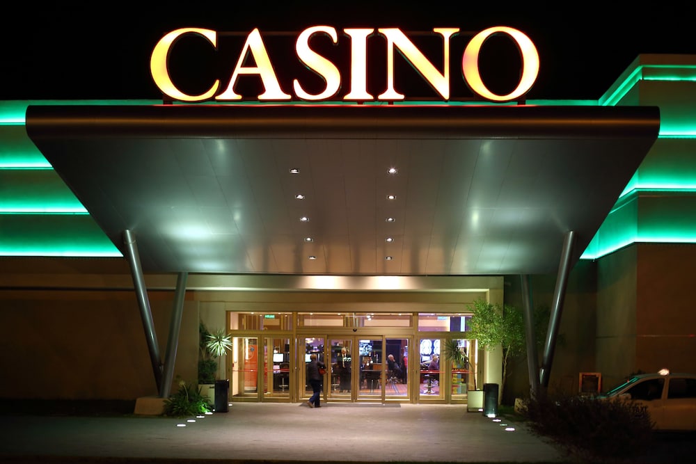 Hotel y Casino del Rio - General Roca 2/36