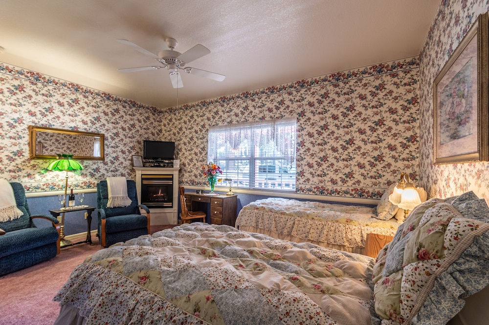 Apples Bed Breakfast 5/71