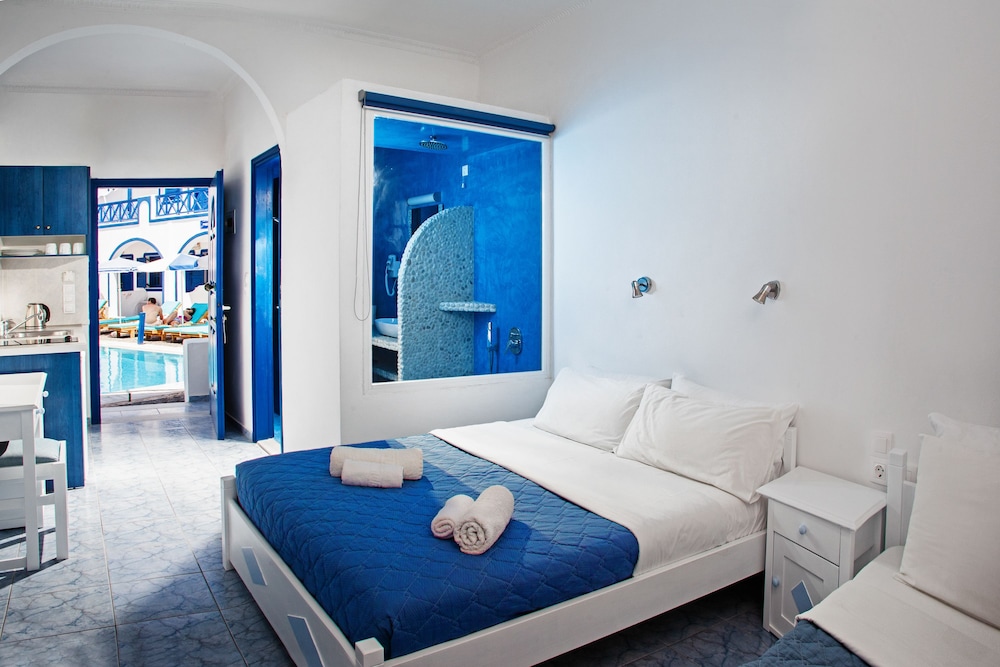 Roula Villa 13/50