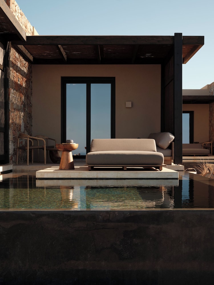 Gundari Folegandros 16/50