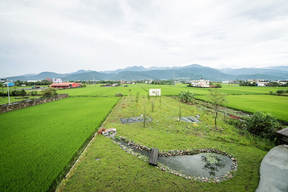 Fly Inn Yilan 56/60
