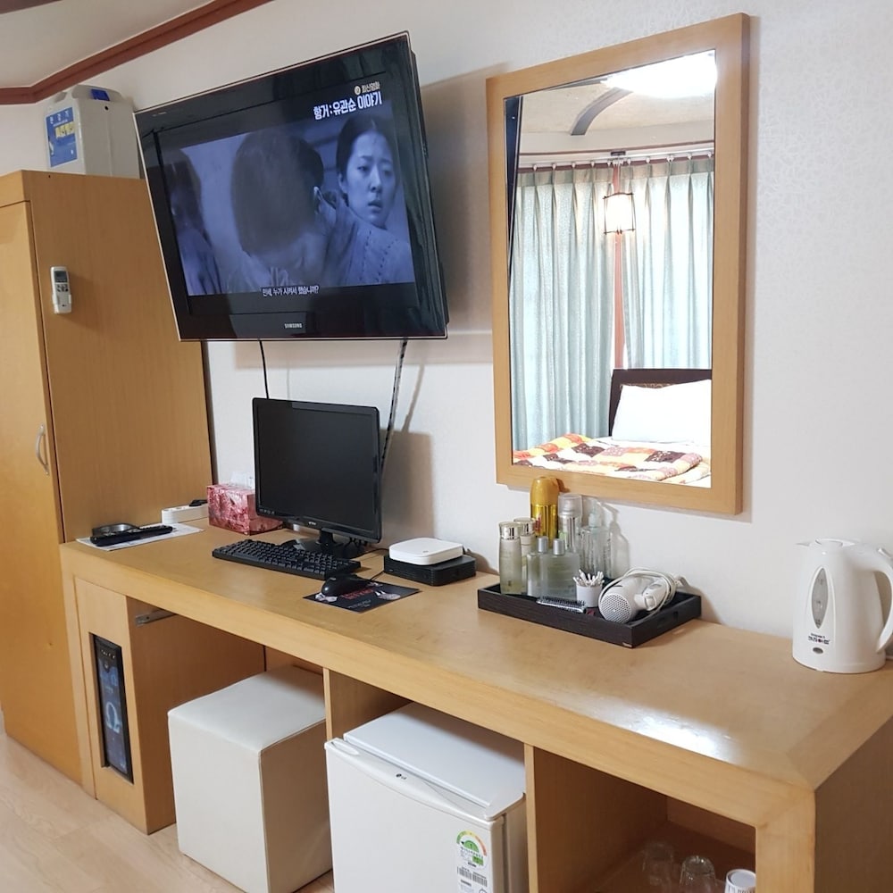 Arirang Hotel 43/50