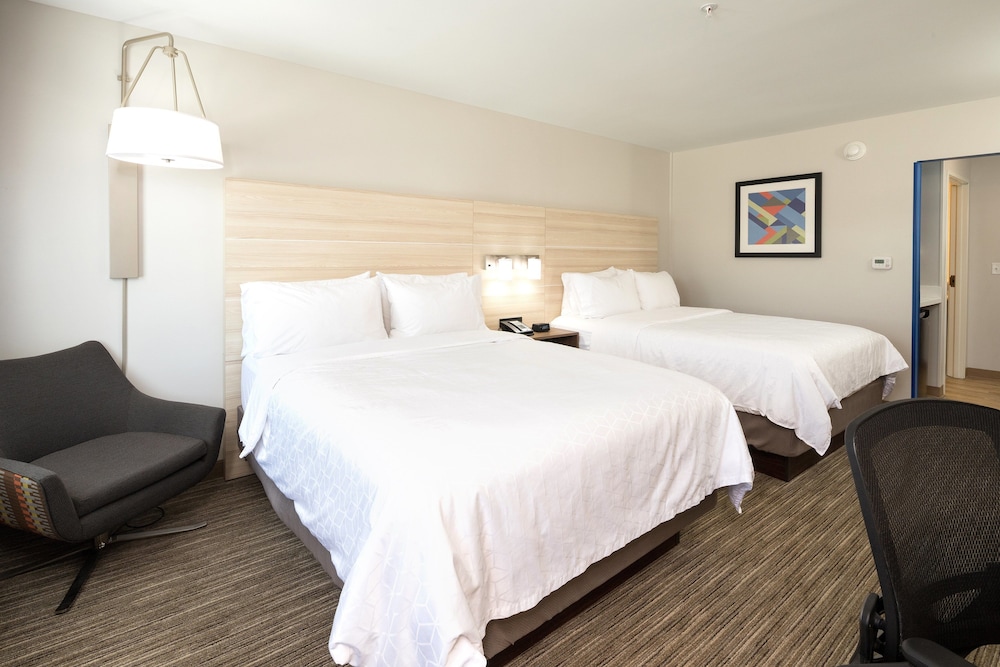 Holiday Inn Express And Suites Portage 18/57