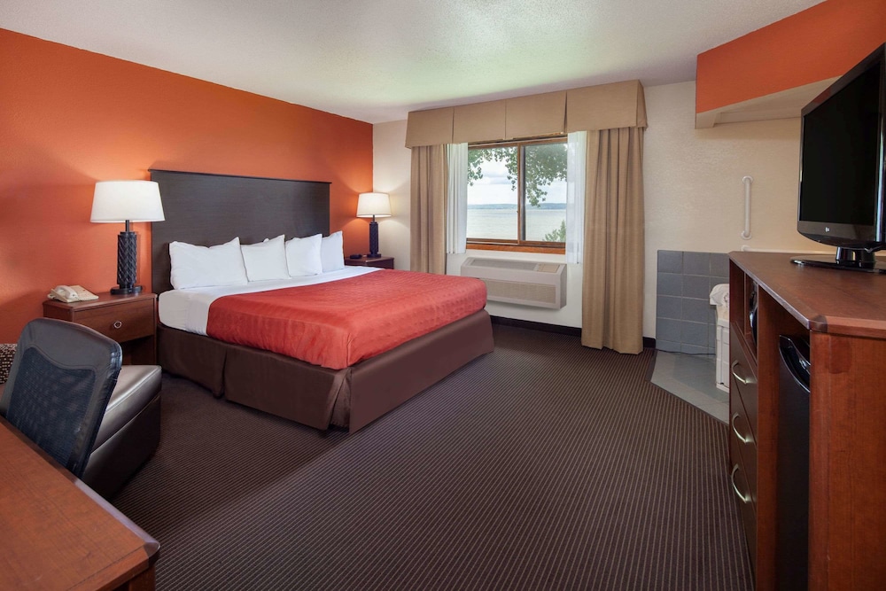 AmericInn by Wyndham Ashland 23/53