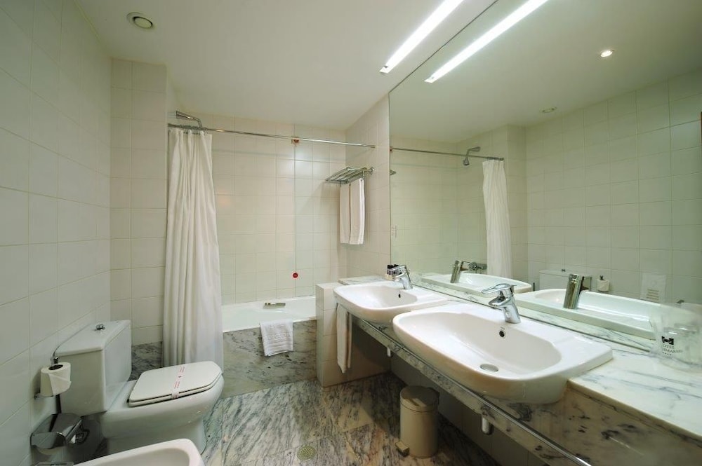 Hotel De Guimaraes 48/51