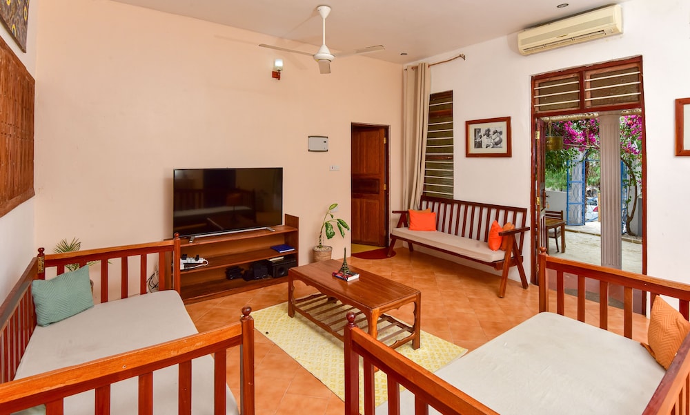 Barabara House 27/49
