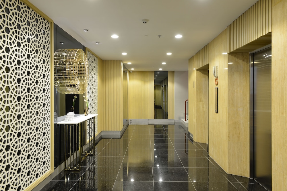 Le D'Tel Bangkok 14/48