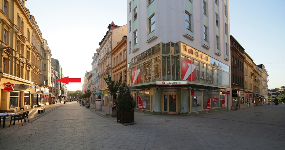 Kavalerie Hotel 27/37