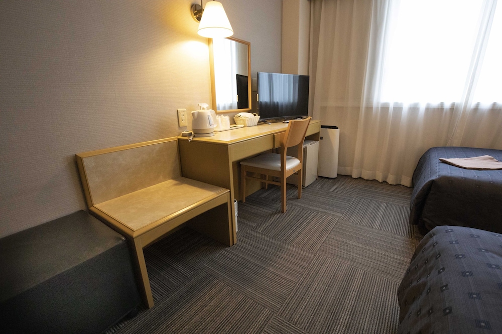 Court Hotel Mito 54/71