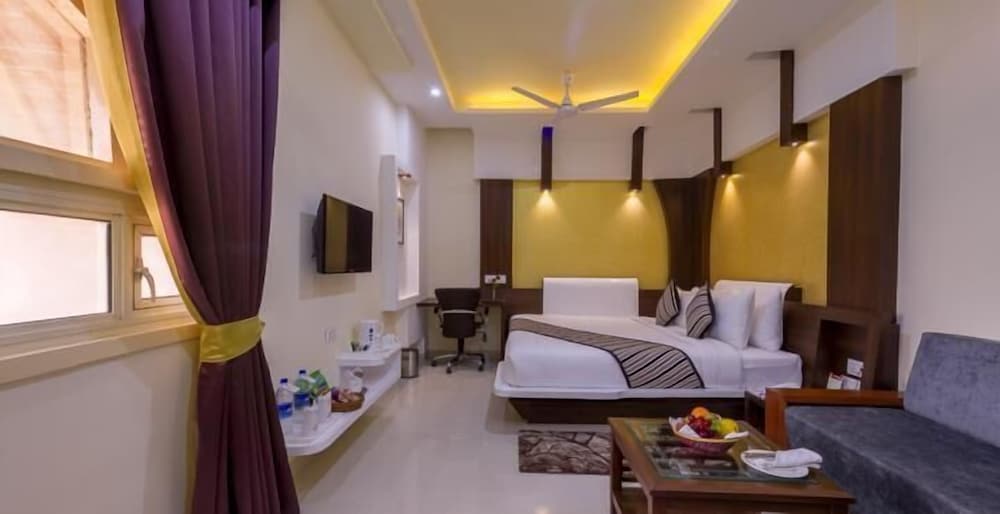 Ambience Gwalior 6/19
