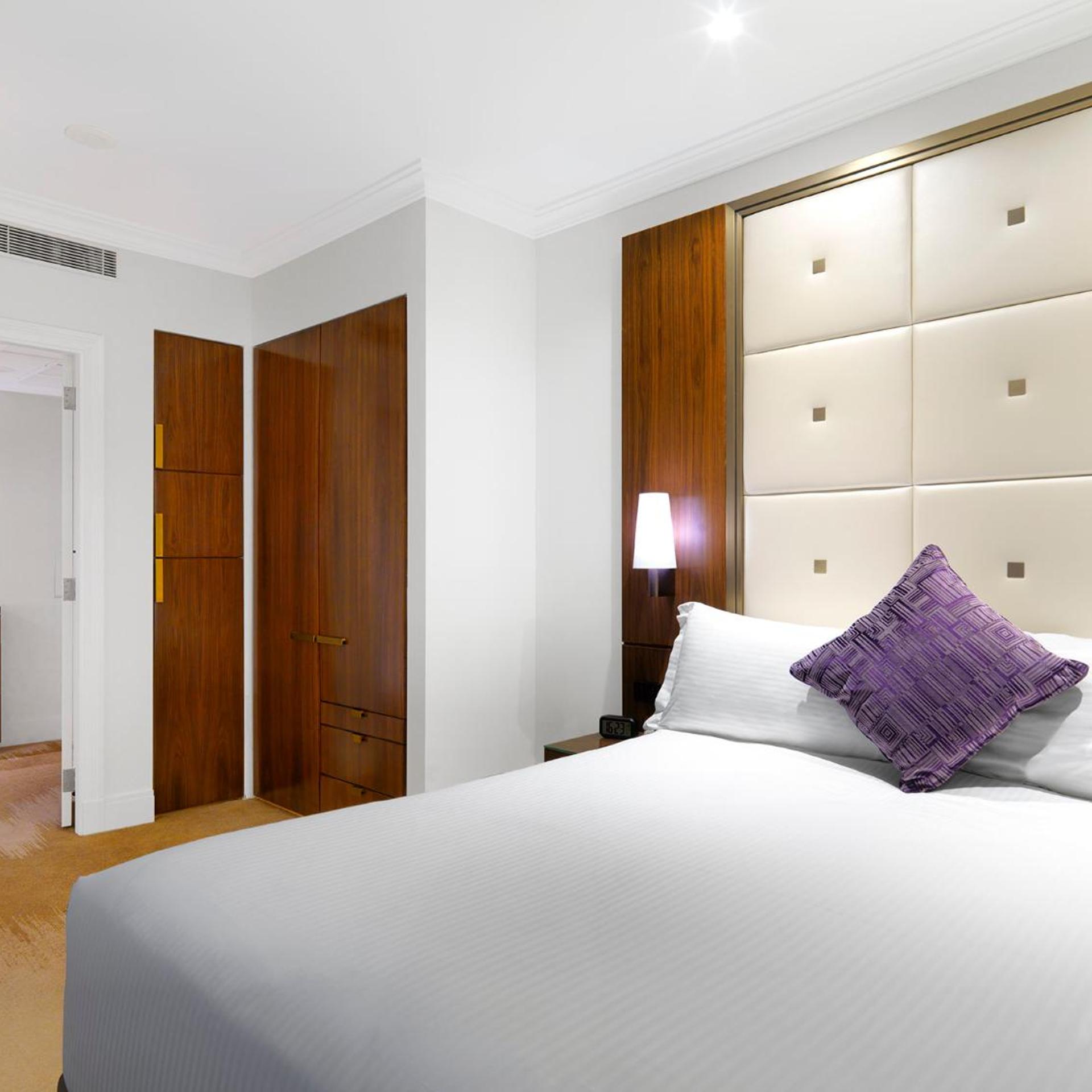 Park, Suite, Club Lounge Access